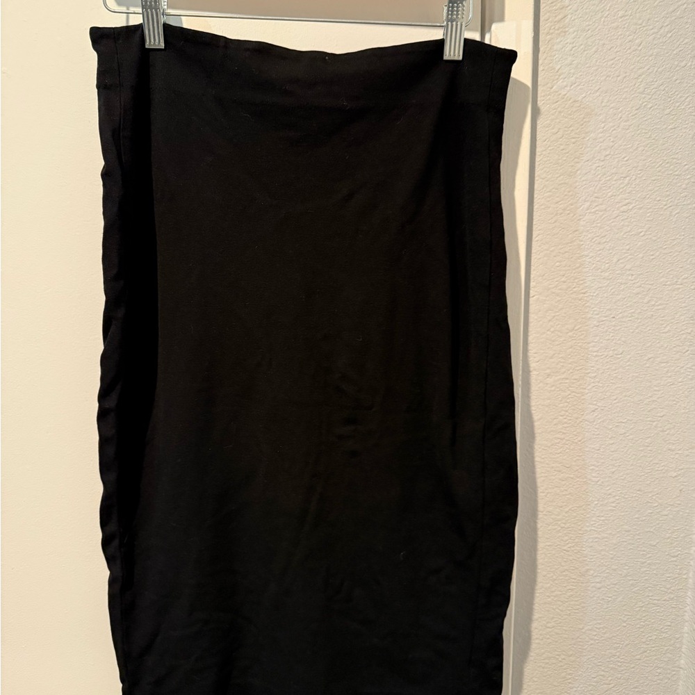 Vince Camuto Classic Black Pencil Skirt